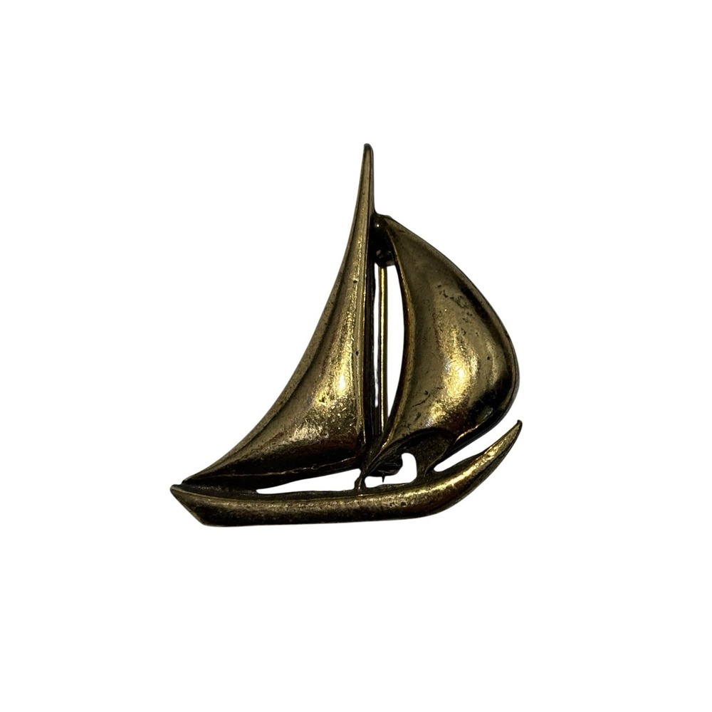 Vintage Gold Tone Marine Monohull Sloop Sailboat Motif Nautical Brooch Pin